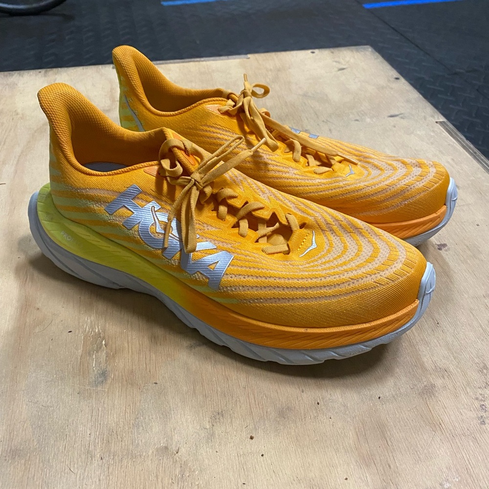 Hoka Mach 5